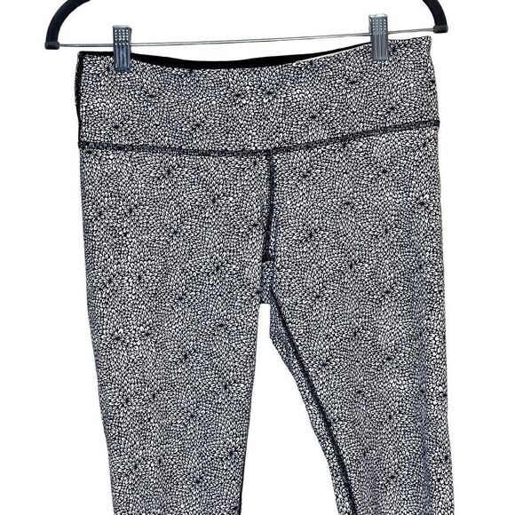 Lululemon plush petal wunder under leggings size 8 - Picture 4 of 16